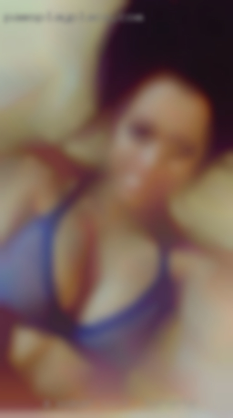 A woman that cock in Toronto wants some love.